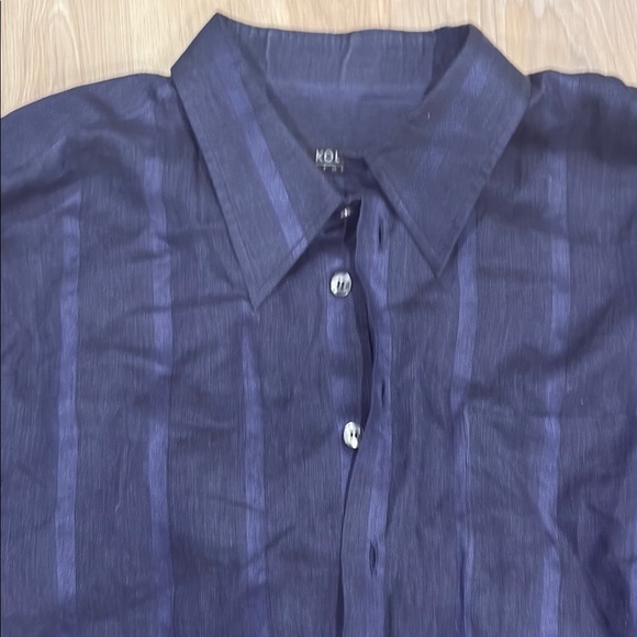 Men's Navy Casual Button Down Shirt - Picture 2 of 11